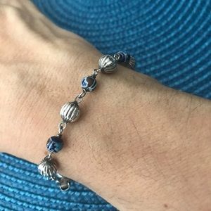 🏖️ Silver Beaded Bracelet